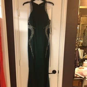 Gorgeous Green Cachet Evening dress